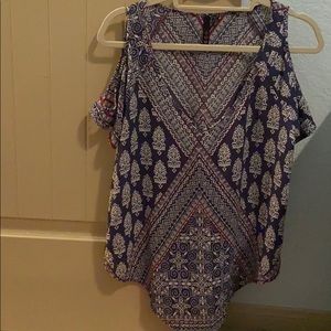Open sleeve tribal blouse great for summer